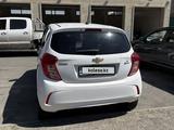 Chevrolet Spark 2018 года за 3 700 000 тг. в Шымкент – фото 4