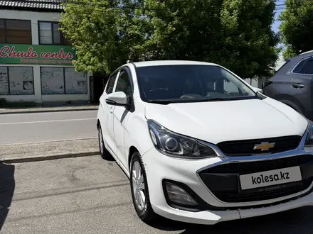 Chevrolet Spark 2018 года за 3 700 000 тг. в Шымкент – фото 2