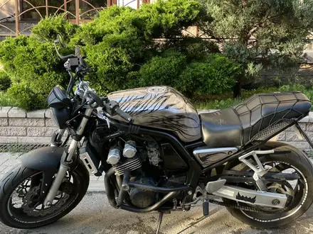 Yamaha  FZS600 Fazer 2001 года за 1 300 000 тг. в Алматы – фото 2