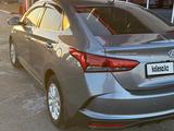 Hyundai Accent 2020 года за 9 200 000 тг. в Актобе – фото 5