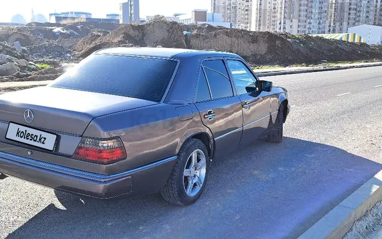 Mercedes-Benz E 230 1990 годаүшін2 000 000 тг. в Шымкент