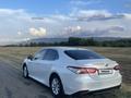 Toyota Camry 2021 годаfor13 800 000 тг. в Алматы – фото 3