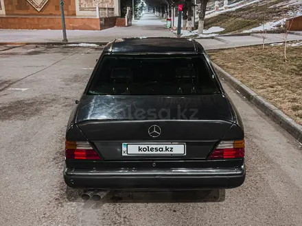Mercedes-Benz E 260 1992 года за 1 500 000 тг. в Тараз – фото 4