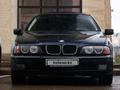 BMW 520 1998 года за 3 200 000 тг. в Караганда