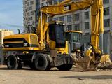 Caterpillar  318 2000 годаfor10 000 000 тг. в Астана