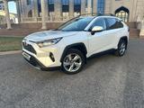 Toyota RAV4 2020 годаүшін16 000 000 тг. в Атырау