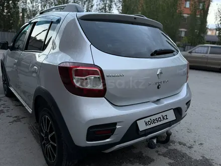 Renault Sandero Stepway 2015 года за 3 750 000 тг. в Актобе – фото 10