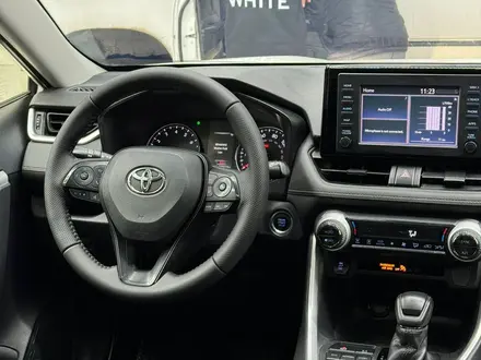 Toyota RAV4 2019 года за 9 700 000 тг. в Алматы – фото 9