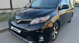 Toyota Sienna 2014 годаүшін13 000 000 тг. в Астана