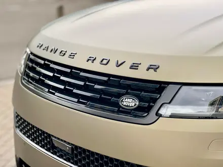 Land Rover Range Rover Sport 2023 года за 129 167 000 тг. в Алматы – фото 6