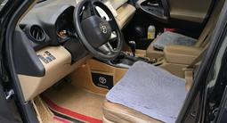 Toyota RAV4 2010 годаүшін6 900 000 тг. в Актобе – фото 4