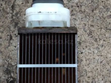 Радиатор печки Мазда кседокс 9 за 15 000 тг. в Караганда – фото 2