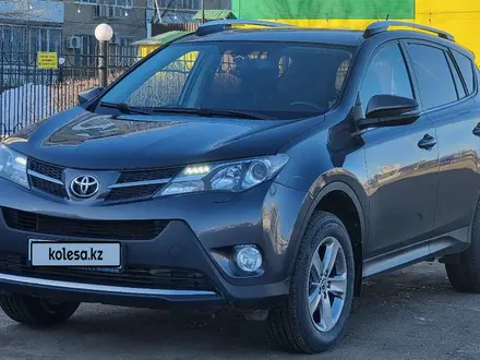 Toyota RAV4 2015 года за 10 700 000 тг. в Уральск – фото 4