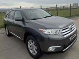 Toyota Highlander 2012 года за 9 500 000 тг. в Актау – фото 2