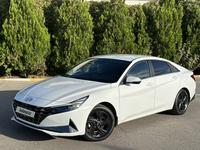 Hyundai Elantra 2022 годаfor9 700 000 тг. в Актау