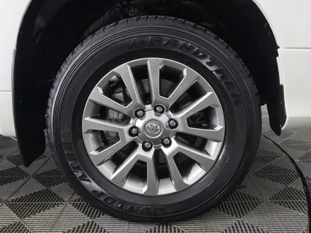 Toyota Land Cruiser Prado 2019 года за 23 690 000 тг. в Астана – фото 11