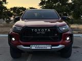 Toyota Hilux 2024 года за 29 000 000 тг. в Актау – фото 2
