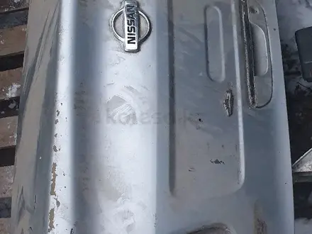 Крышка багажника Примера р11 +үшін30 000 тг. в Алматы