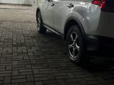 Toyota RAV4 2015 года за 11 000 000 тг. в Мерке – фото 2