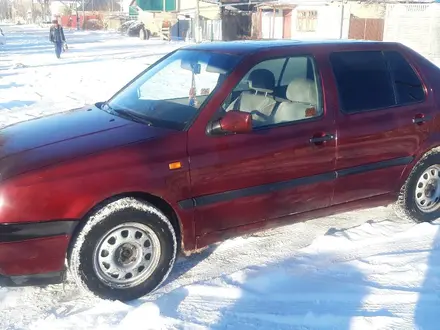 Volkswagen Vento 1993 года за 1 350 000 тг. в Тараз