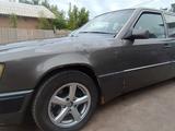 Mercedes-Benz E 200 1990 года за 700 000 тг. в Тараз – фото 5