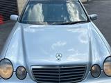 Mercedes-Benz E 240 1999 годаүшін3 750 000 тг. в Караганда – фото 2