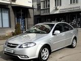 Chevrolet Lacetti 2023 года за 7 200 000 тг. в Алматы – фото 4
