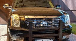 Cadillac Escalade 2012 года за 14 000 000 тг. в Уральск – фото 2