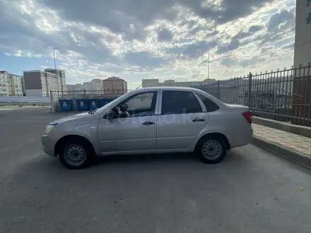 ВАЗ (Lada) Granta 2190 2015 года за 2 300 000 тг. в Актау – фото 2