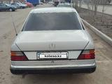 Mercedes-Benz E 230 1992 года за 1 350 000 тг. в Астана – фото 4