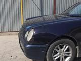 Mercedes-Benz E 230 1995 года за 2 100 000 тг. в Шымкент