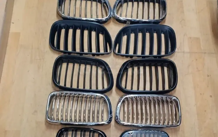 НОВЫЕ бмв решетка радиатора, ноздри bmw за 20 000 тг. в Алматы