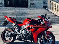 Honda  CBR 1000 RR/RA Fireblade 2007 года за 3 100 000 тг. в Астана