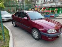 Toyota Avensis 1999 годаүшін2 500 000 тг. в Алматы