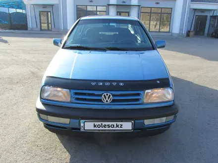Volkswagen Vento 1993 года за 1 830 000 тг. в Караганда