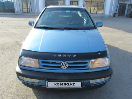 Volkswagen Vento 1993 года за 1 830 000 тг. в Караганда – фото 4
