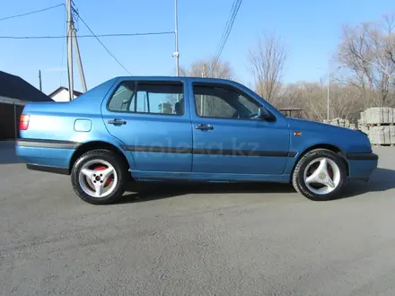 Volkswagen Vento 1993 года за 1 830 000 тг. в Караганда – фото 17