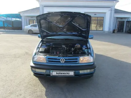 Volkswagen Vento 1993 года за 1 830 000 тг. в Караганда – фото 68