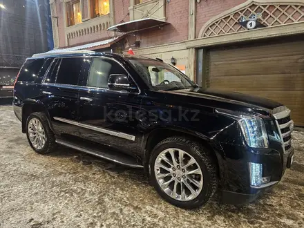 Cadillac Escalade 2019 года за 34 700 000 тг. в Семей