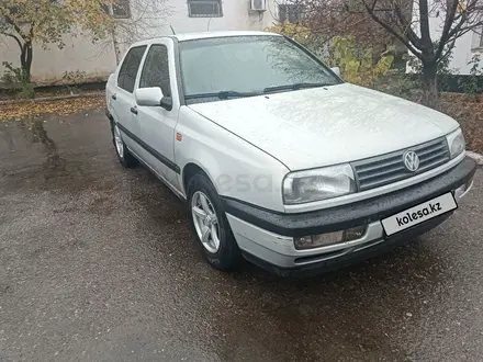 Volkswagen Vento 1993 года за 1 600 000 тг. в Тараз – фото 3