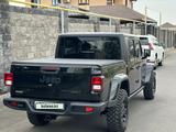 Jeep Gladiator 2022 годаүшін34 750 000 тг. в Алматы – фото 3