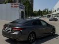 Toyota Camry 2020 года за 10 950 000 тг. в Алматы – фото 4