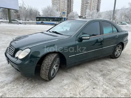 Mercedes-Benz C 240 2001 года за 3 200 000 тг. в Павлодар