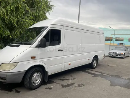 Mercedes-Benz Sprinter 2005 года за 7 900 000 тг. в Алматы – фото 2