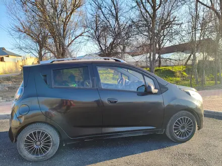 Chevrolet Spark 2011 года за 2 600 000 тг. в Шымкент – фото 5