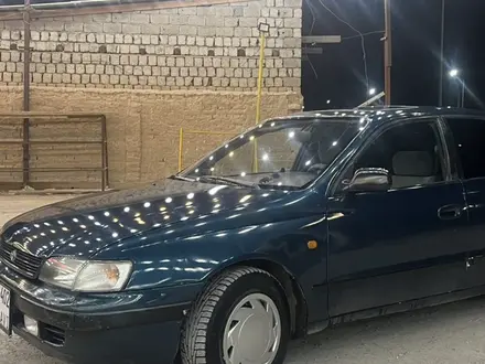 Toyota Carina E 1994 года за 1 600 000 тг. в Туркестан – фото 2