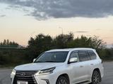 Lexus LX 570 2019 годаүшін43 000 000 тг. в Алматы – фото 2