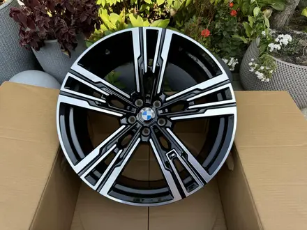 Оригинальные диски R21 для BMW 5, 6, 7 серии, BMW I5, BMW I7 БМВ за 870 000 тг. в Алматы – фото 12