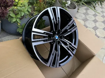 Оригинальные диски R21 для BMW 5, 6, 7 серии, BMW I5, BMW I7 БМВ за 870 000 тг. в Алматы – фото 13