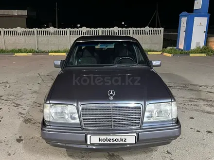 Mercedes-Benz E 220 1995 годаүшін2 700 000 тг. в Тараз – фото 6